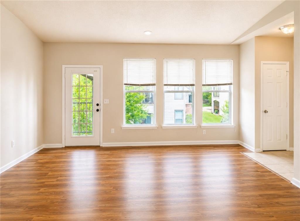 350 EMERALD FOREST Boulevard 16203