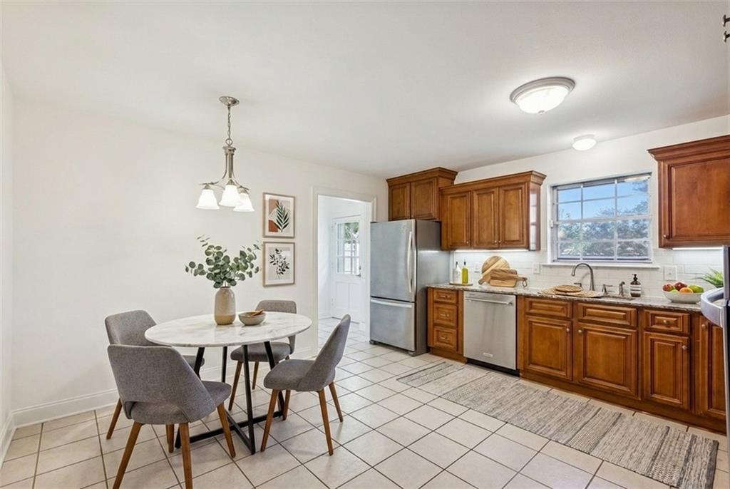 12433 FAIRHAVEN Drive