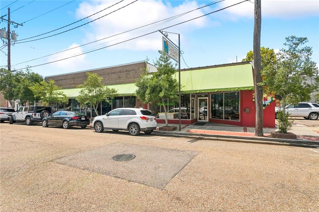 113 & 117 N CYPRESS Street