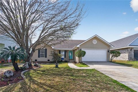 Photo of 139 EDEN ISLES Boulevard, Slidell, LA 70458 (MLS # 2545363)