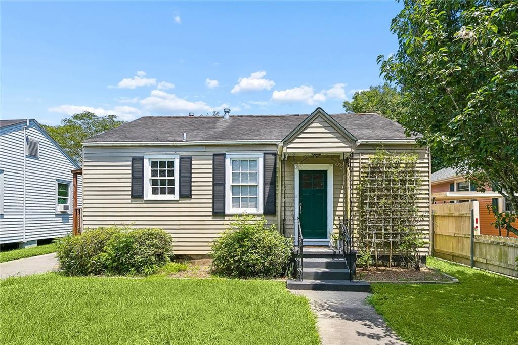 417 LEBEAU Street