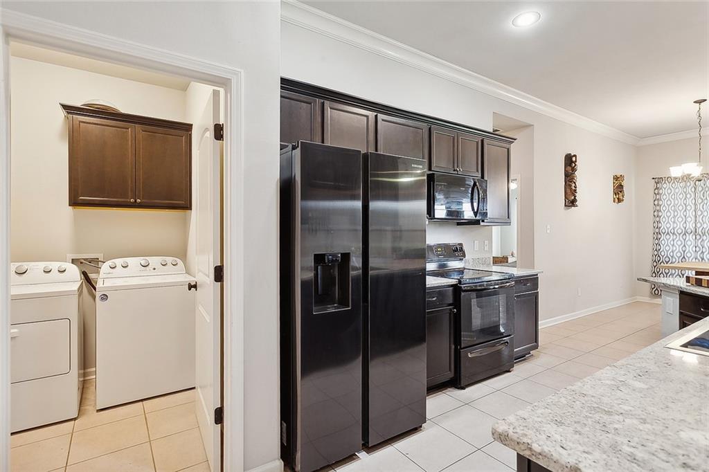 Marrero, Louisiana 70072, United States, 3 Bedrooms Bedrooms, ,2 BathroomsBathrooms,Residential,Pending,61373