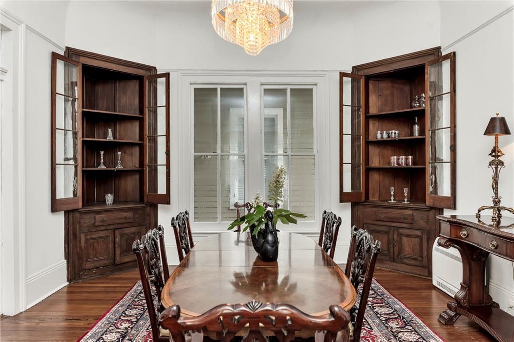 New Orleans, Louisiana 70115, United States, 5 Bedrooms Bedrooms, ,4 BathroomsBathrooms,Residential,Pending,57911