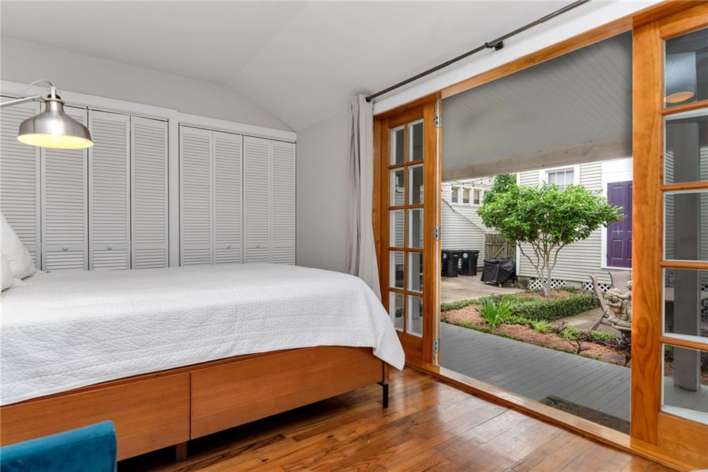 New Orleans, Louisiana 70115, United States, 5 Bedrooms Bedrooms, ,4 BathroomsBathrooms,Residential,Pending,57911