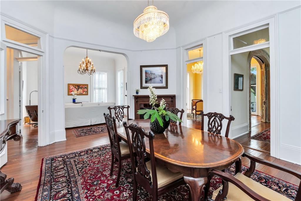 New Orleans, Louisiana 70115, United States, 5 Bedrooms Bedrooms, ,4 BathroomsBathrooms,Residential,Pending,57911