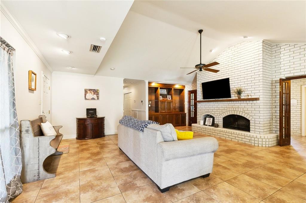 103 IVY Lane