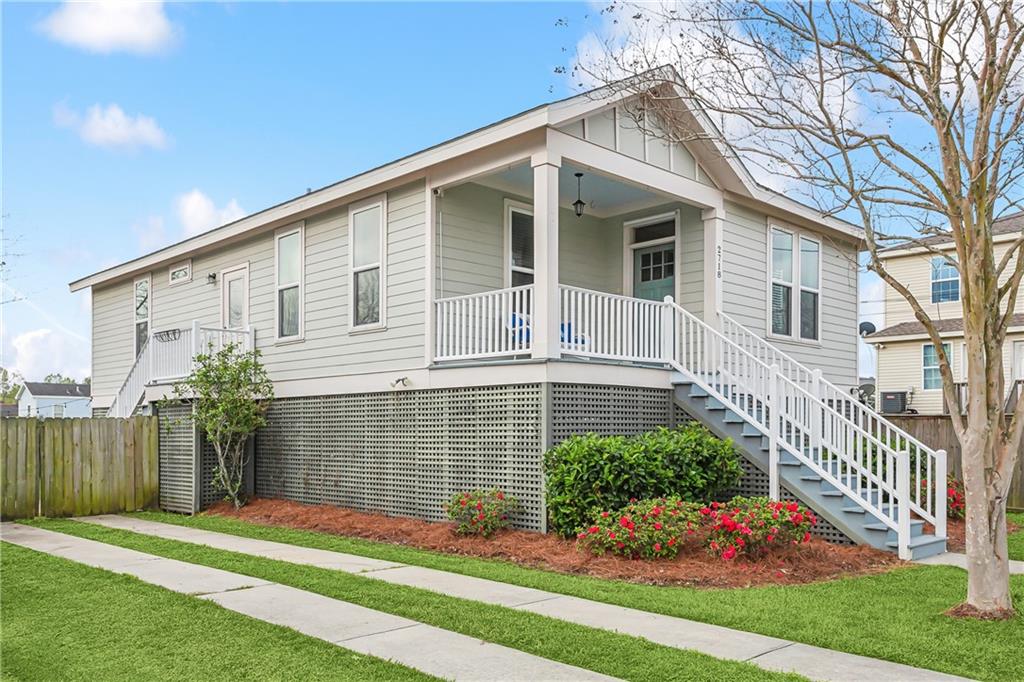 New Orleans, Louisiana 70122, United States, 3 Bedrooms Bedrooms, ,2 BathroomsBathrooms,Residential,Pending,62792