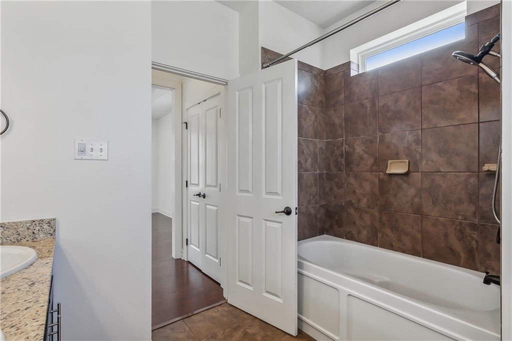 New Orleans, Louisiana 70122, United States, 3 Bedrooms Bedrooms, ,2 BathroomsBathrooms,Residential,Pending,62792