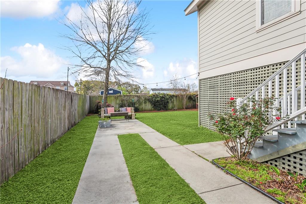 New Orleans, Louisiana 70122, United States, 3 Bedrooms Bedrooms, ,2 BathroomsBathrooms,Residential,Pending,62792