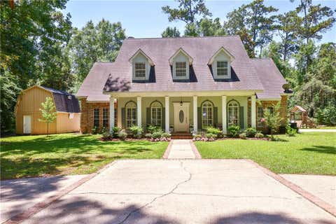 Photo of 105 WOODLAWN Lane, Mandeville, LA 70471 (MLS # 2564352)