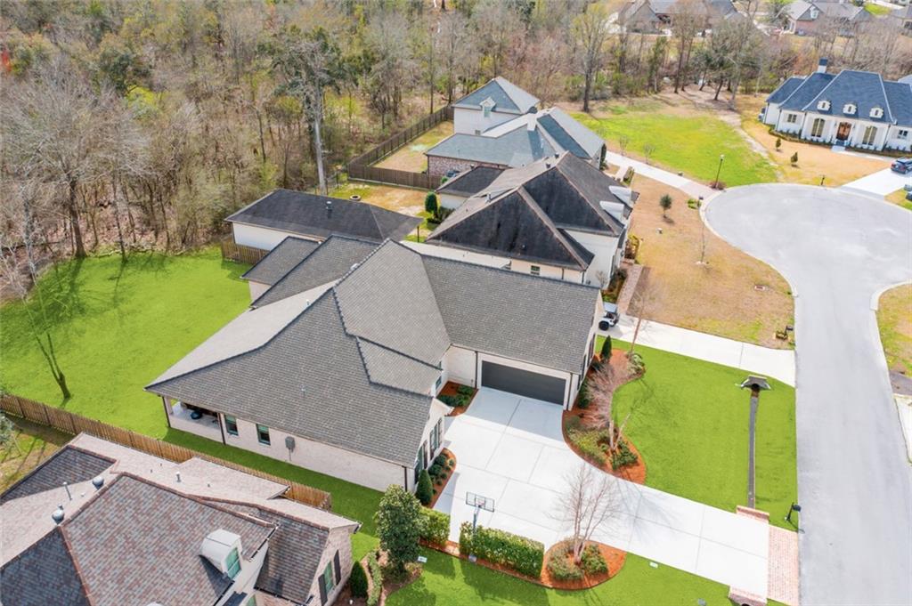 Belle Chasse, Louisiana 70037, United States, 5 Bedrooms Bedrooms, ,5 BathroomsBathrooms,Residential,Active,64065