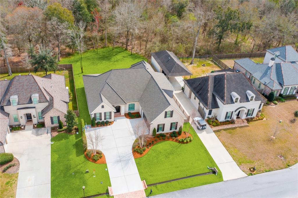 Belle Chasse, Louisiana 70037, United States, 5 Bedrooms Bedrooms, ,5 BathroomsBathrooms,Residential,Active,64065