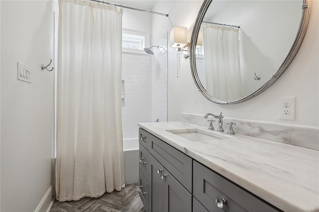 Belle Chasse, Louisiana 70037, United States, 5 Bedrooms Bedrooms, ,5 BathroomsBathrooms,Residential,Active,64065