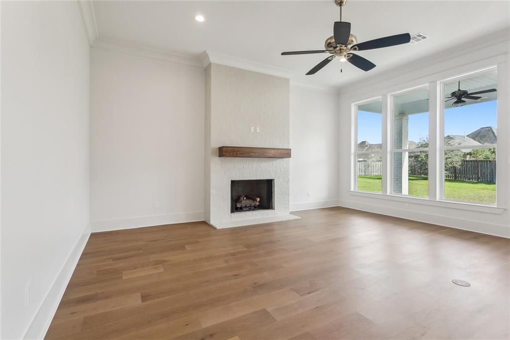 595 NIGHT HERON Lane