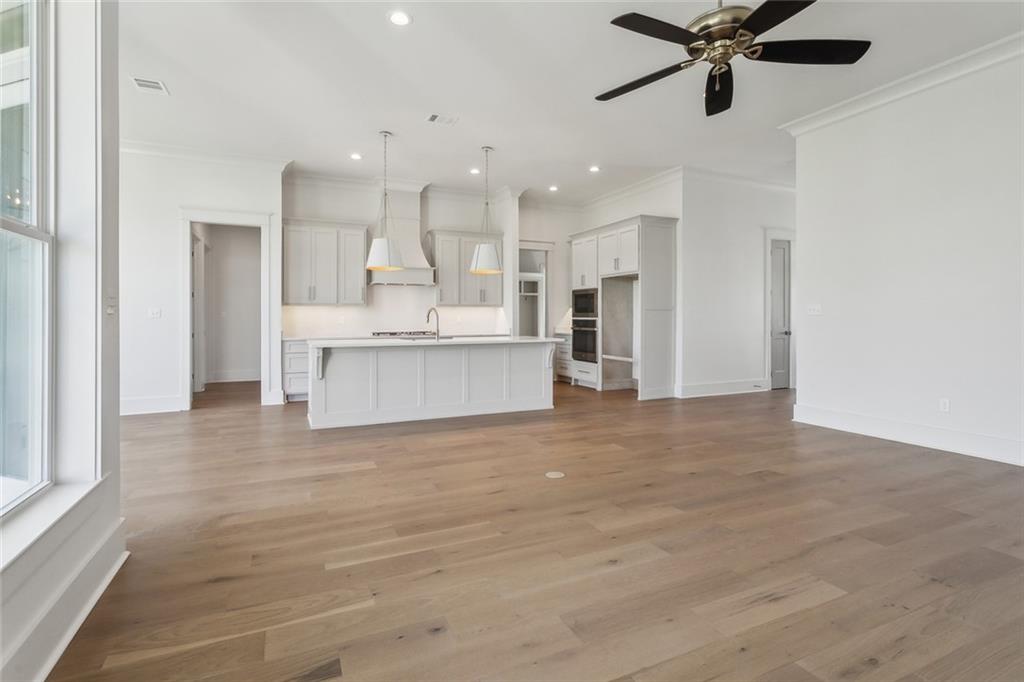 595 NIGHT HERON Lane