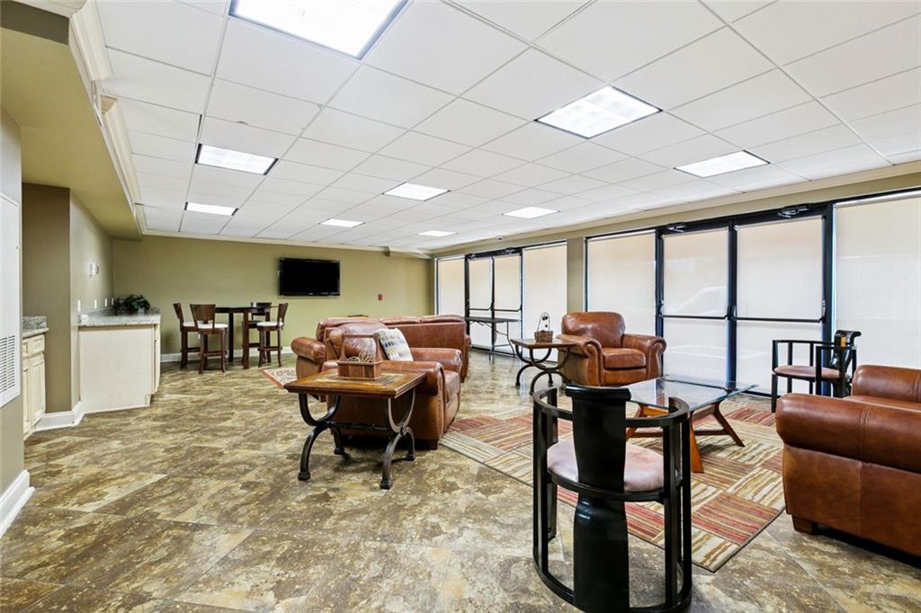 500 LAKE MARINA Avenue 322