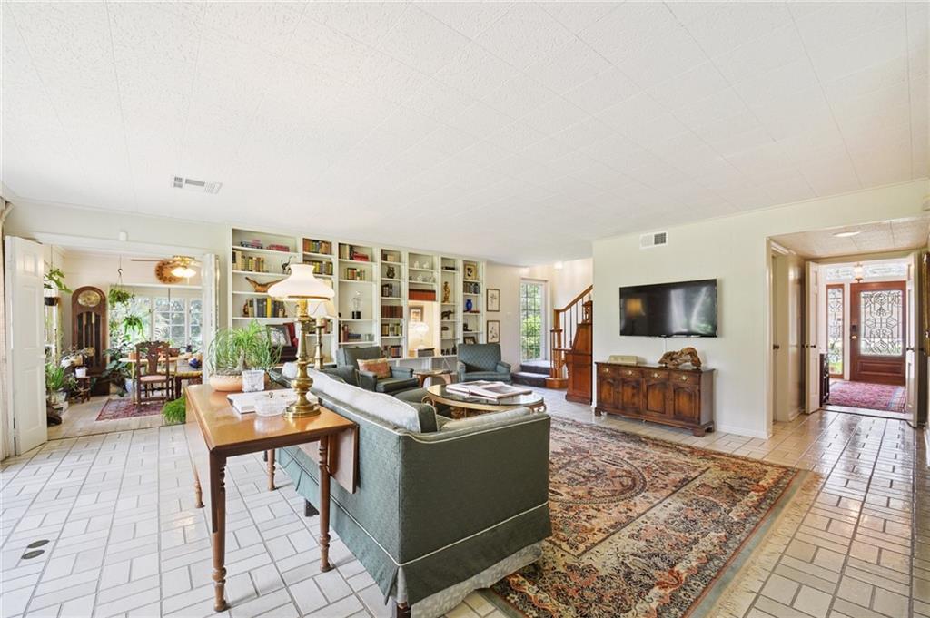 15 COLONY Road