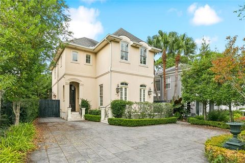 Photo of 180 E OAKRIDGE Park, Metairie, LA 70005 (MLS # 2545969)