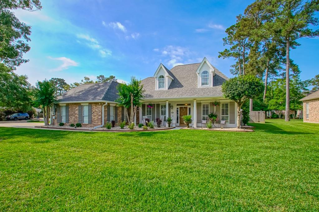93 LONGWOOD Drive
