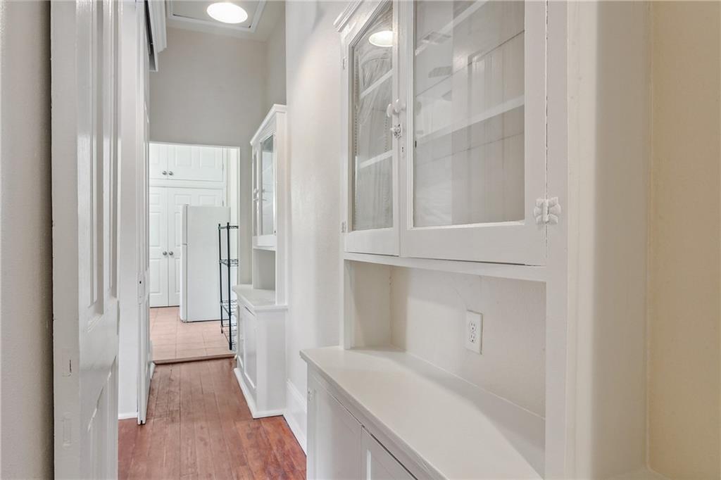 New Orleans, Louisiana 70119, United States, 2 Bedrooms Bedrooms, ,1 BathroomBathrooms,Residential,Active,67840