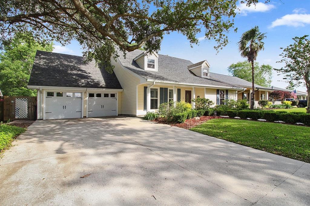 18 LANDSDOWNE Lane