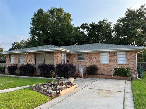 6 GELBKE Drive Gretna LA 70053