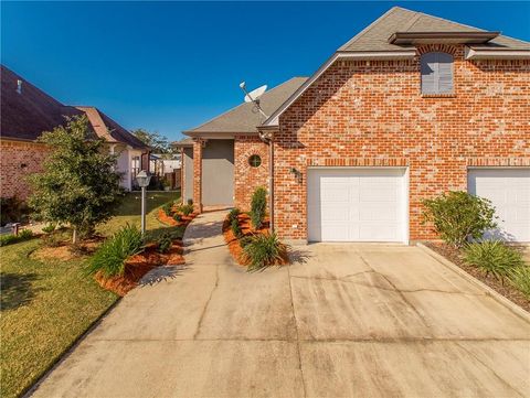 825 DECATUR Street Ponchatoula LA 70454
