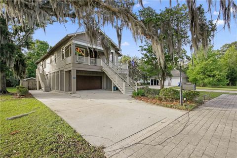 Photo of 127 WILKINSON Street, Mandeville, LA 70448 (MLS # 2553311)