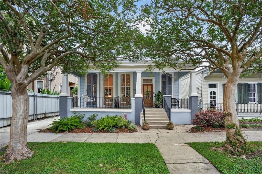1309 MARENGO Street