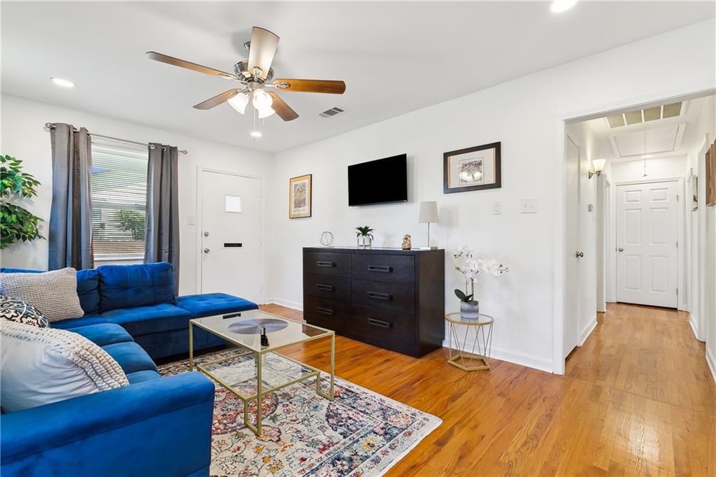 3815 WILLIAM Place