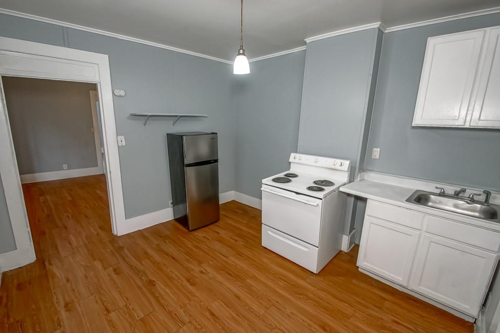 2124 26 REV JOHN RAPHEL JR Way