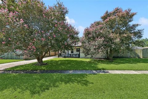 306 MINK Drive Arabi LA 70032