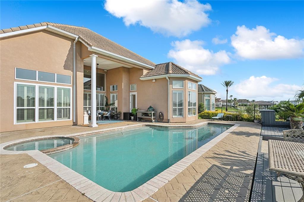 1079 S MARINA VILLA