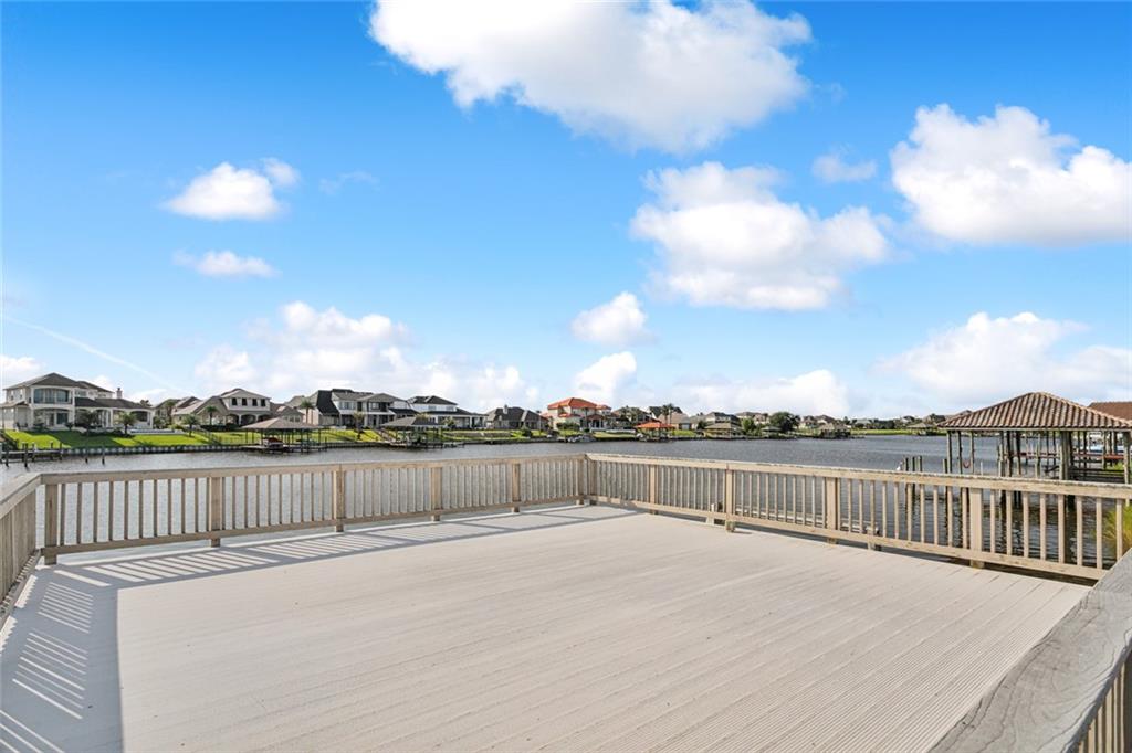 Slidell, Louisiana 70461, United States, 3 Bedrooms Bedrooms, ,3 BathroomsBathrooms,Residential,Pending,6944