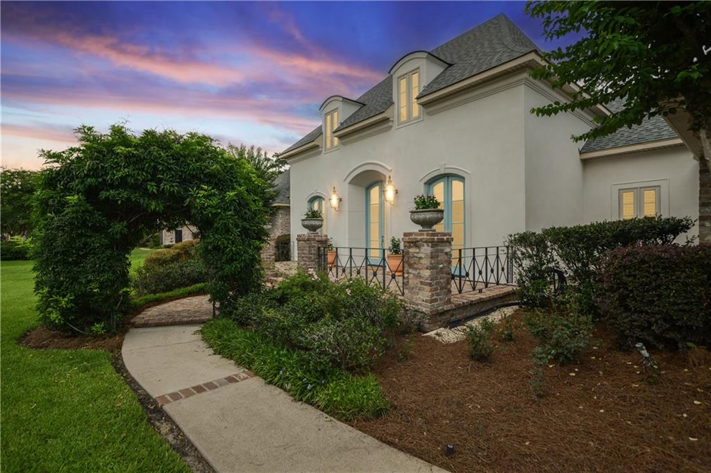 310 BUCKTHORN Circle