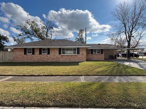 631 STRATFORD Drive Harahan LA 70123