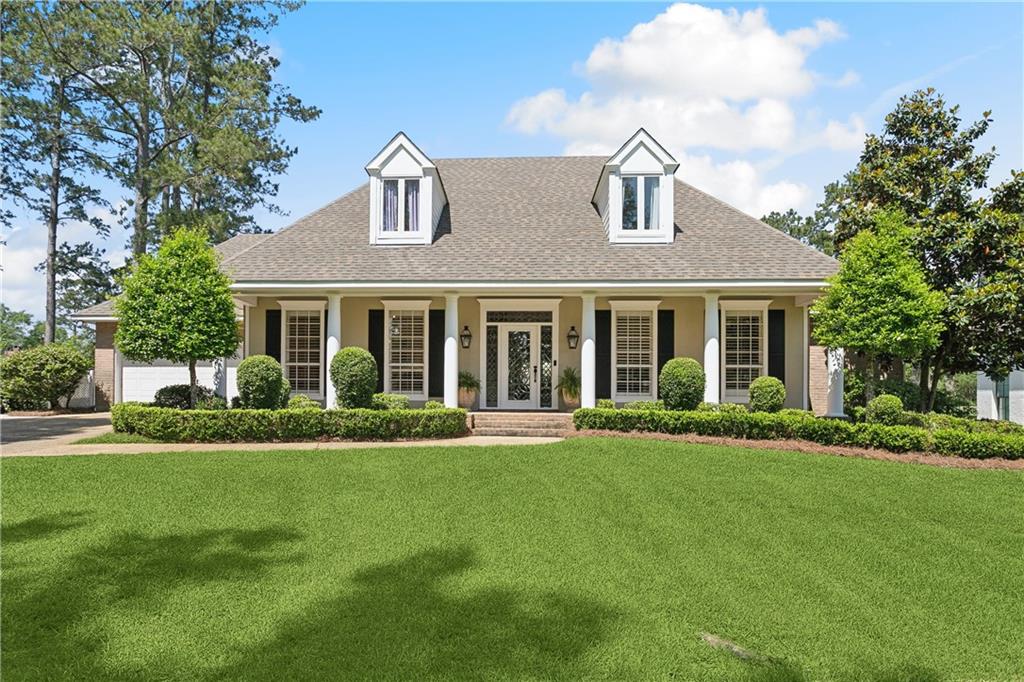 814 BOCAGE Lane