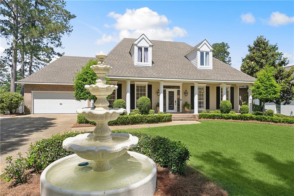 814 BOCAGE Lane