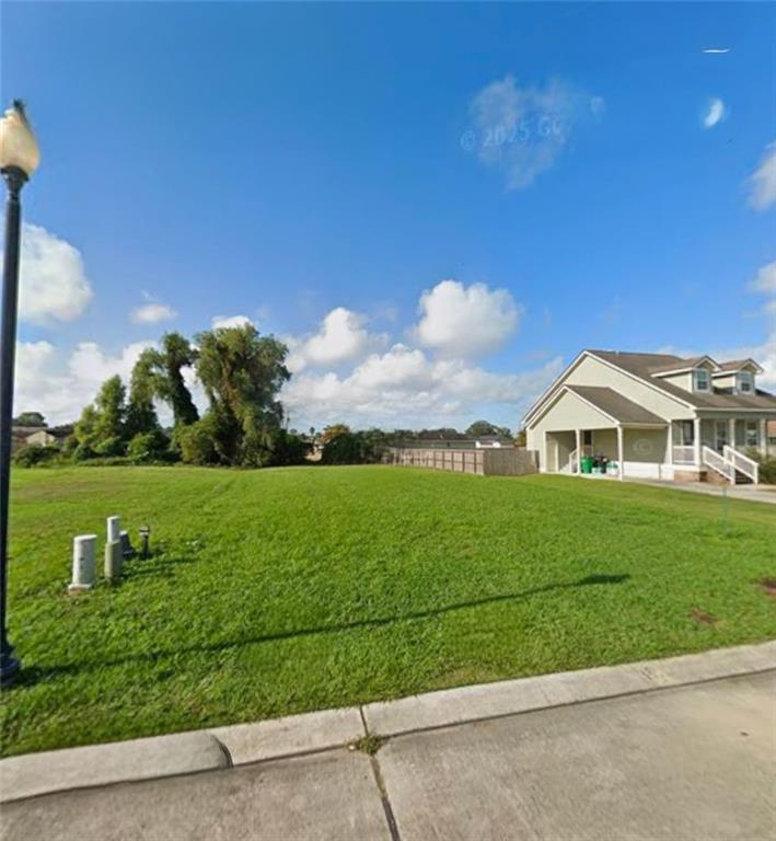 Photo 1 of 1 — MARY ANN Place, Gretna, LA 70053