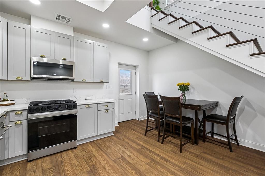 1906 KENTUCKY Avenue