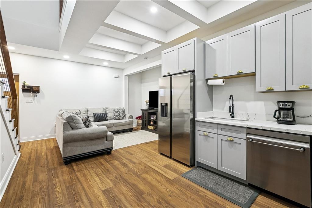 1906 KENTUCKY Avenue