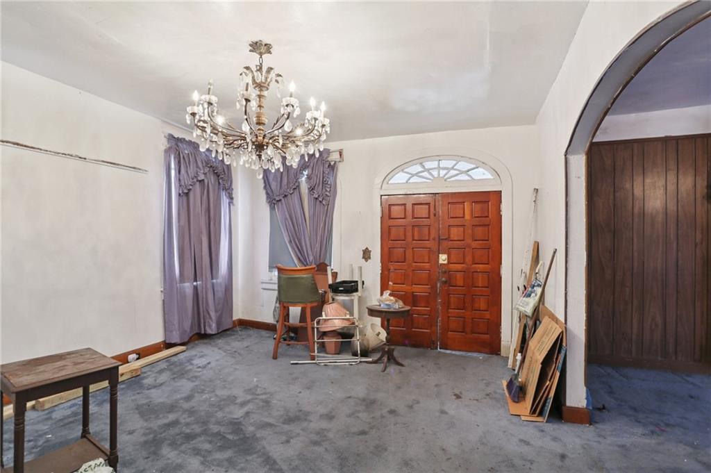 3915 LOUISIANA AVENUE Parkway