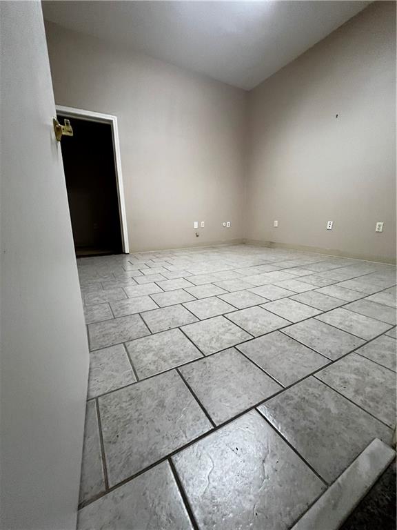 7701 W ST BERNARD Highway