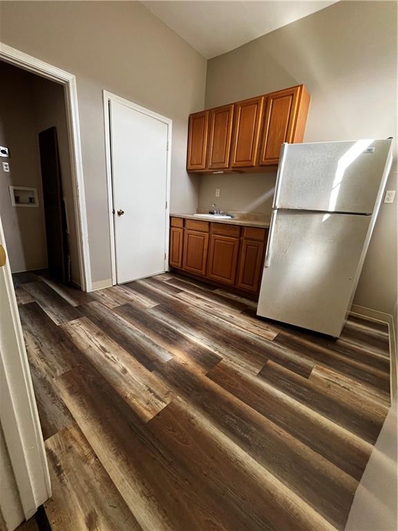 7701 W ST BERNARD Highway