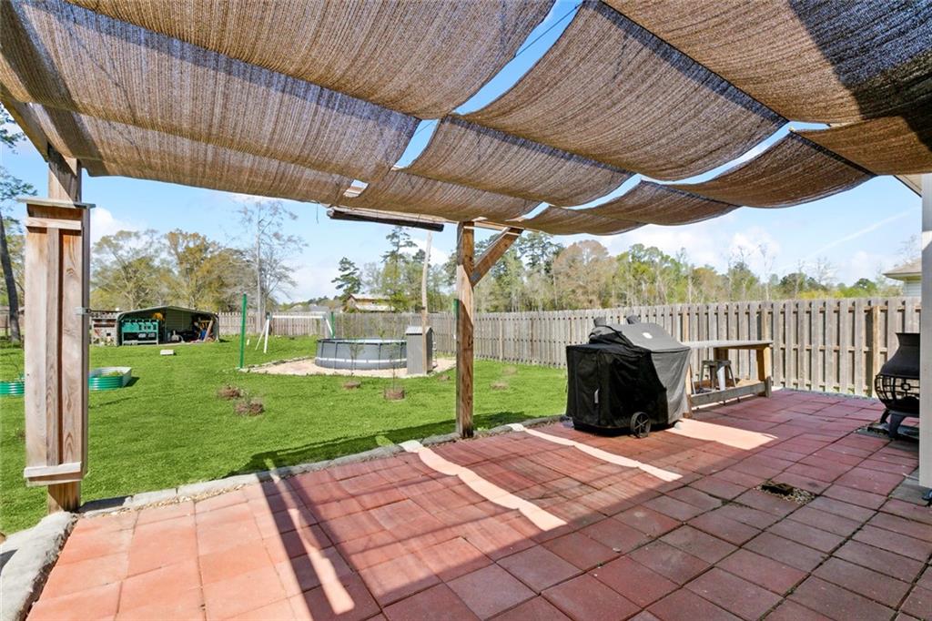 31527 MEADOW LARK Lane