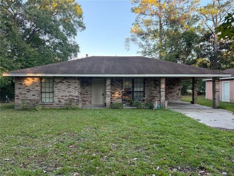 61308 25TH Street Lacombe LA 70445