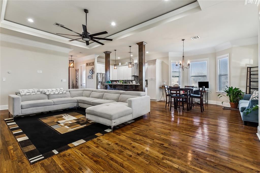 2825 JEAN LAFITTE Parkway