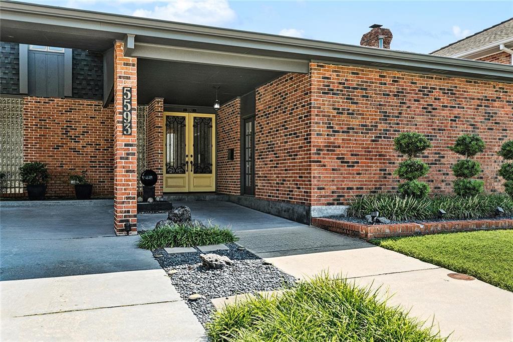 5593 JACQUELYN Court