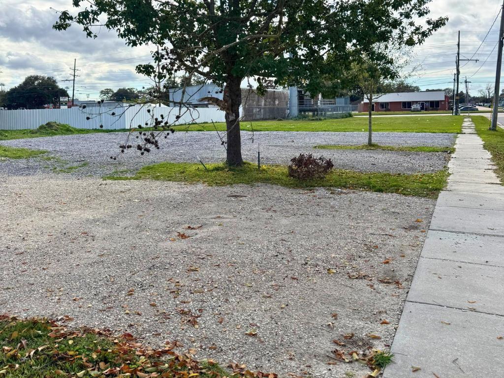 801 E JUDGE PEREZ Drive