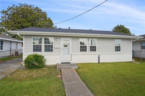 133 CREAGAN Avenue Gretna LA 70053